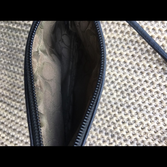 Coach Wristlet - Picture 3 of 6